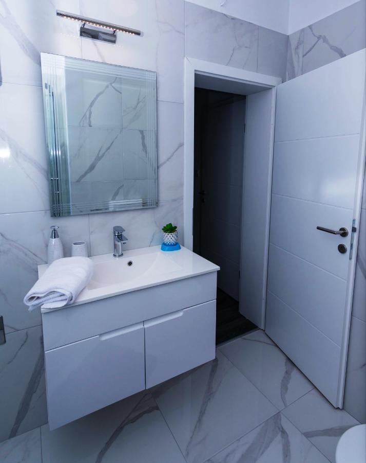 Apartments Samac Sibenik Bagian luar foto