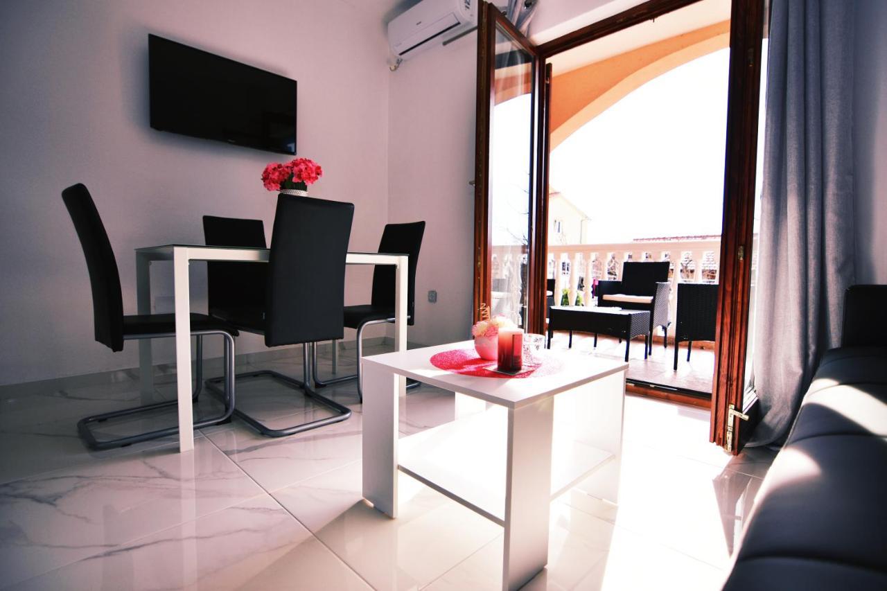 Apartments Samac Sibenik Bagian luar foto